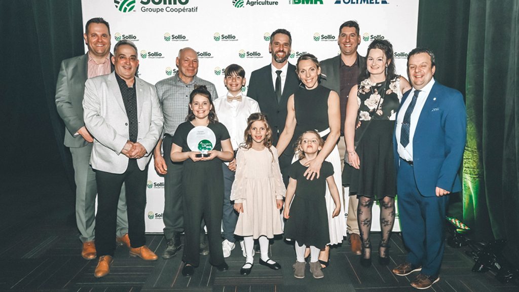 C’était le grand soir pour Raphaëlle et son conjoint, Pierre-Yves, alors que leur entreprise, la Ferme Gillubert, a remporté le Prix établissement dans le cadre du couronnement du Prix relève Sollio.
