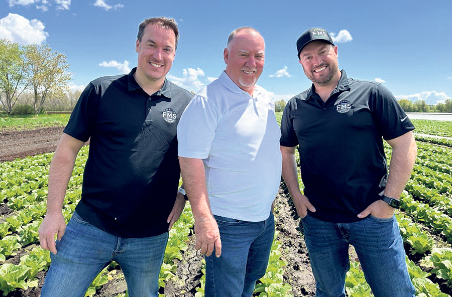 Marc-Olivier et Steven Daigneault ont repris en 2016 l’entreprise fondée par leur père, François (au centre).