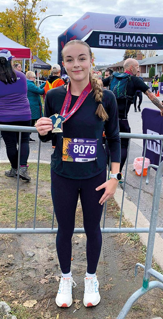 Benoit Lafond ne pouvait pas être plus fier de sa Marilou, qui participait à la Course des récoltes, à Saint-Hyacinthe. Finissante cette année à l’ITAQ, cette super étudiante a terminé 9e au 10 km chez les femmes.