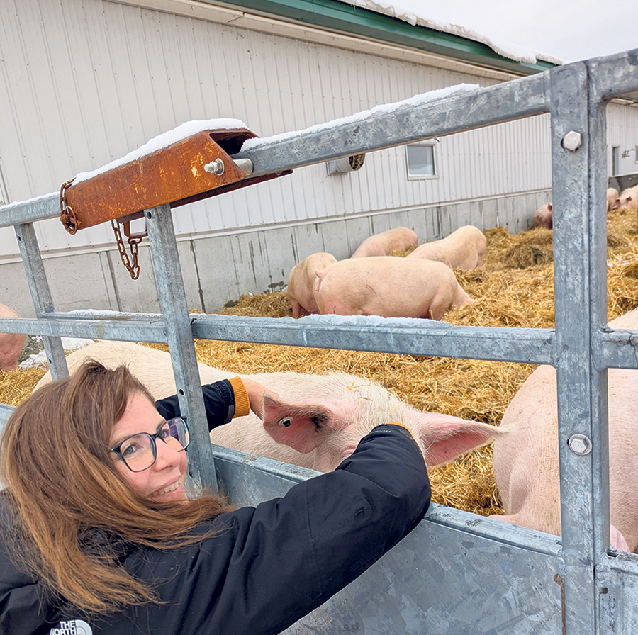 La directrice de la défense des animaux et des affaires juridiques et gouvernementales à la SPCA de Montréal, Me Sophie Gaillard, affirme être bien consciente « que la plupart des producteurs ont de bonnes intentions et veulent bien traiter leurs animaux ».
