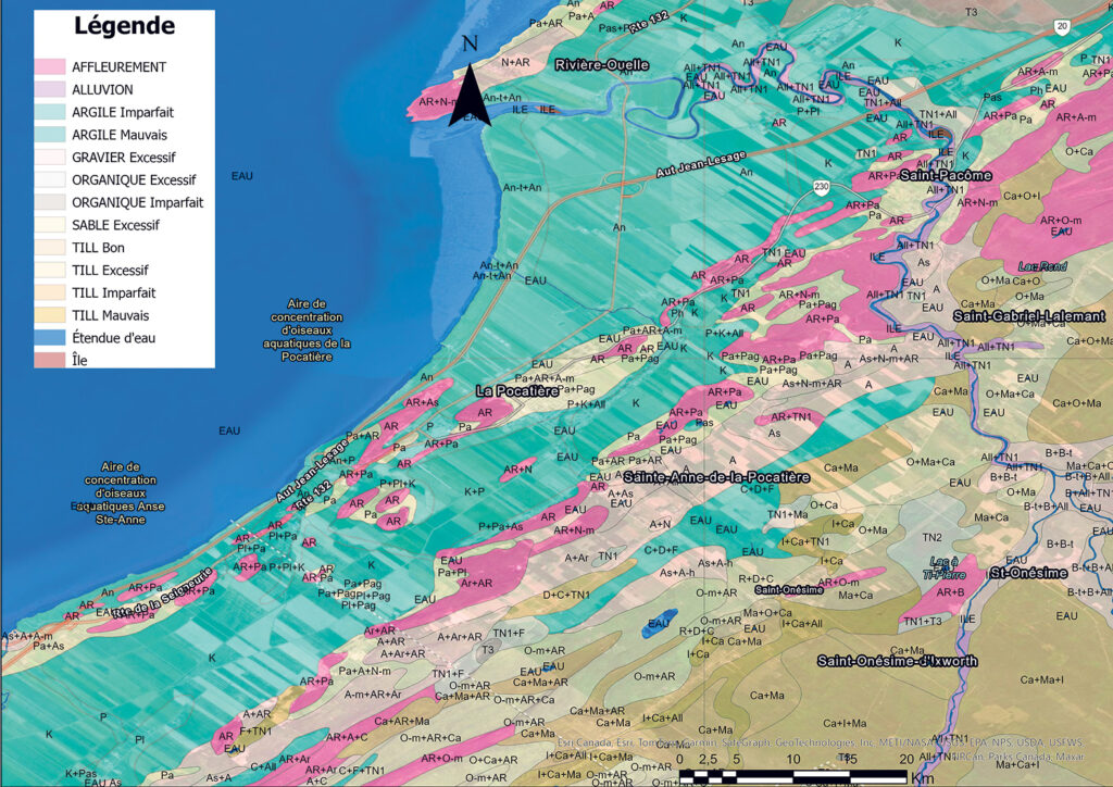Dans la MRC de Kamouraska, on note une grande diversité d’argiles et de tills.L’horizon A comporte la couche supérieure à travailler mécaniquement, l’horizon B révèle le code génétique du sol et l’horizon C contient son matériel d’origine. Une structure granulaire très perméable est idéale pour les semis. Photo : Gracieuseté de l’IRDA