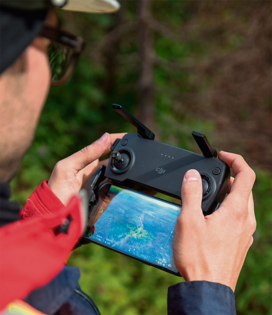 Pour le propriétaire forestier, l’intérêt premier du drone réside dans sa capacité à faire de la prospection du haut des airs sans avoir à se rendre sur le terrain. Photo : Gracieuseté du CERFO
