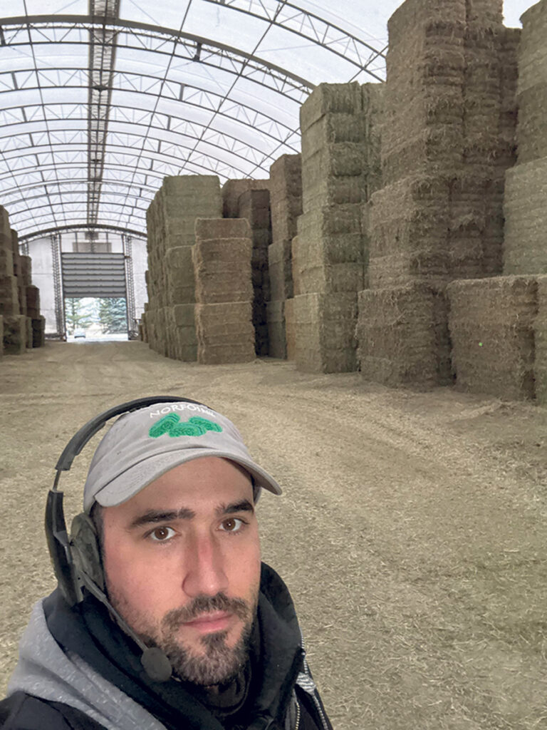 La demande américaine pour le foin québécois demeure soutenue, selon le producteur et exportateur de foin, David Normandin, de Norfoin. Photo : Gracieuseté de David Normandin