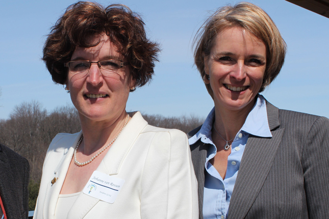 Johanne van Rossum, présidente, et Claudine Lussier, directrice générale des Groupes conseils agricoles du Québec © Archives/TCN