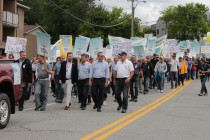 À l'avant-plan, Marcel Groleau, président UPA, et Paul Doyon, président UPA Chaudières-Appalaches. Crédit : Étienne Dupuis