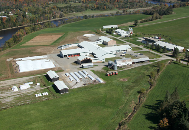 Le centre de recherche et développement de Sherbrooke est spécialisé dans la recherche axée sur les industries laitière et porcine. Crédit photo : Agriculture et Agroalimentaire Canada