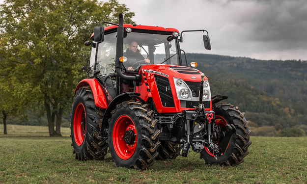 Le Major 60 se distingue surtout par sa traction au sol, la meilleure de sa catégorie. Crédit photo : Zetor