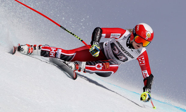 Valérie Grenier en pleine action à Crans-Montana, en Suisse. La skieuse compte bien participer aux Olympiques d’hiver de la Corée du Sud en février. Crédit photo : GEPA
