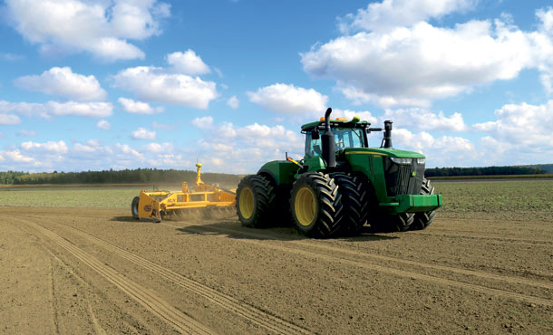Le nivellement est le meilleur investissement qu’un producteur puisse faire, estime Bruno Bouchard, directeur de la Division agriculture de précision chez JLD Laguë. Crédit photo : Bruno Bouchard