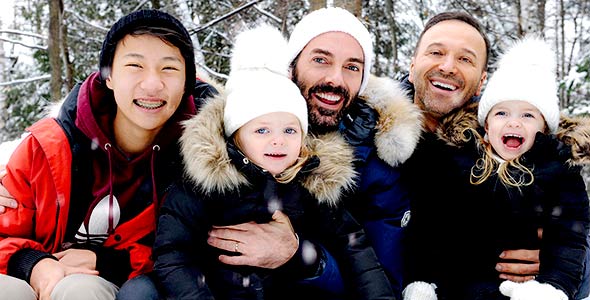 Une photo de famille avec Lambert, Marion et Anaïs.