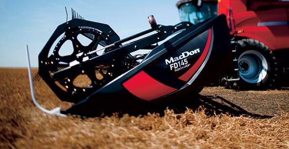 MacDon a lancé cette année plusieurs modèles FlexDraper de la série FD1, des têtes adaptées à la récolte des céréales et du soja.