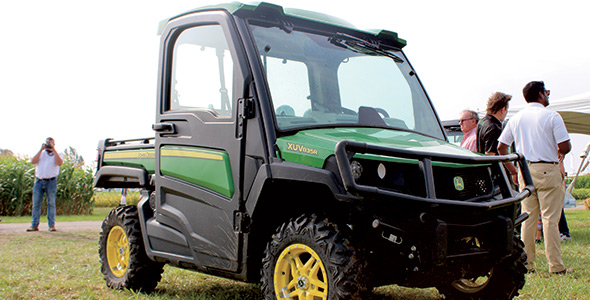 XUV835R_1