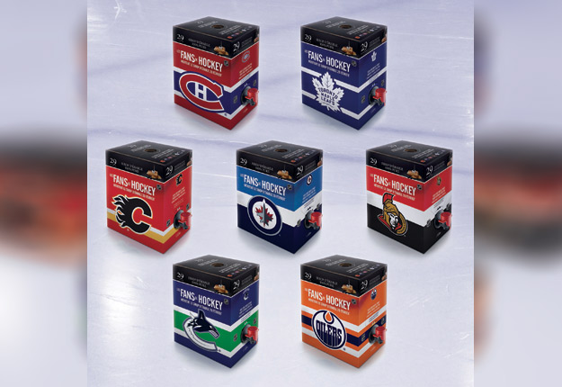 Du sirop d’érable en format de 1 litre est commercialisé avec les couleurs des équipes canadiennes de la Ligue nationale de hockey. Crédit photo : Groupe 29 février inc.