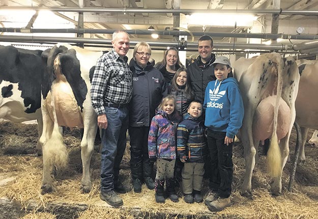 La famille Dagenais savoure un deuxième titre de Maître-éleveur en 14 ans. Crédit photo : Gracieuseté de la famille Dagenais
