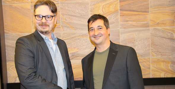 Stéphane Leclerc, président de la Fédération des apiculteurs du Québec, et Raphaël Vacher, président du Syndicat des apiculteurs du Québec, deviennent respectivement président et vice-président de la nouvelle organisation. Crédit photo : Julie Mercier/TCN