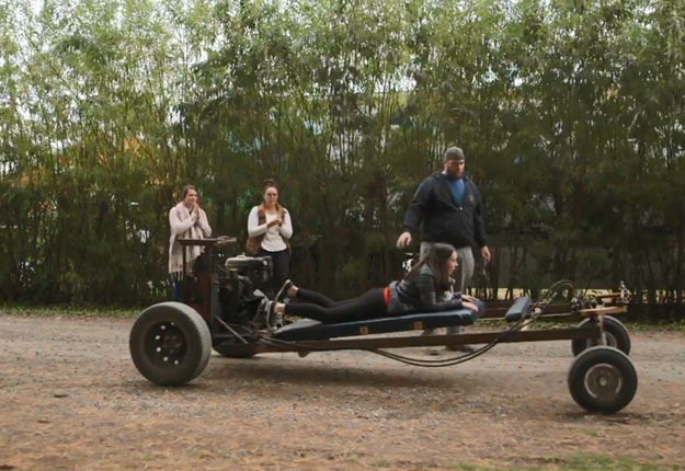 Philippe avait organisé une course à obstacles avec sa fameuse récolteuse à asperges.