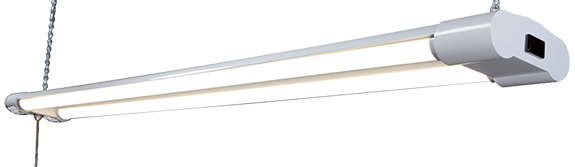 Ces lampes peuvent être reliées entre elles (jusqu’à 10) pour éclairer tout l’atelier.