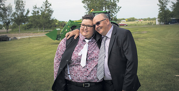 Roxanne vouait une grande admiration à son père Jean-Guy Sorel, un agriculteur talentueux et passionné. Photo : Gracieuseté de la famille Sorel-Raymond