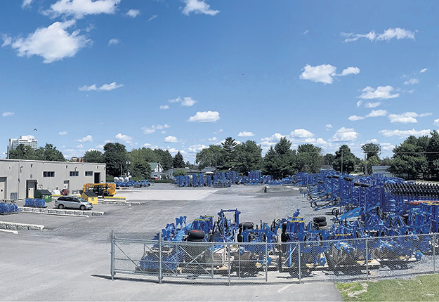 Lemken Canada double la superficie intérieure de son usine québécoise, qui passe à 16 000 m2 (1,6 ha). L’objectif est d’offrir un meilleur service. Tout l’assemblage et l’entreposage des machines se feront désormais au même endroit à Saint-Hyacinthe. Photos : Gracieuseté Lemken