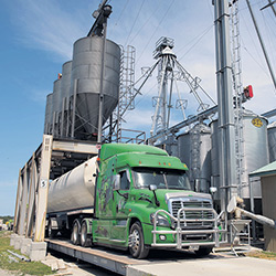 L’entreprise espère réduire de façon importante ses émissions de GES grâce à l’éventuelle conversion au gaz naturel pressurisé de ses quatre camions.