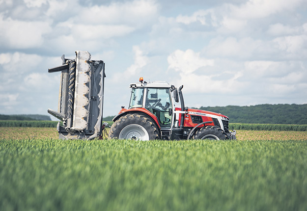 La série MF 7S est spécialement conçue pour les clients qui recherchent un tracteur de haute performance permettant de travailler efficacement avec une large gamme d’outils. Photos : Gracieuseté de Massey Ferguson
