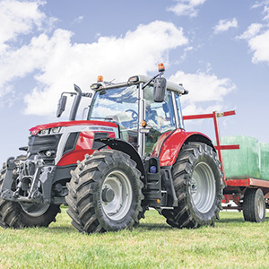 Massey Ferguson arrive en force en 2022 avec le retour de la cabine grise et de la grille bombée pour souligner ses 175 ans.