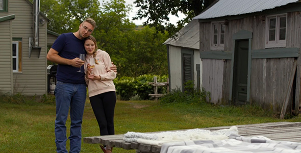 Maintenant seuls à la ferme, Joé et Andréanne pourront profiter pleinement d’une dernière journée ensemble à la ferme.