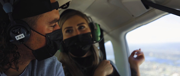 Après la camionnette, le tracteur et le bateau, il ne manquait qu’un petit tour en avion à Marc-Antoine pour compléter le tableau. C’est maintenant chose faite, gracieuseté d’Annabelle.