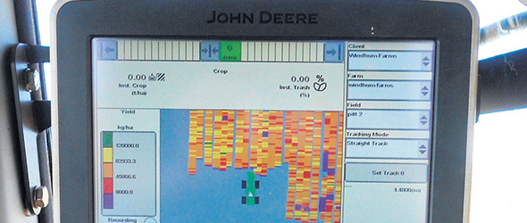Combinées aux données d’un récepteur GPS, les informations recueillies génèrent des cartes de rendement complètes en direct lors de la récolte. Photo : Gracieuseté de Greentronics