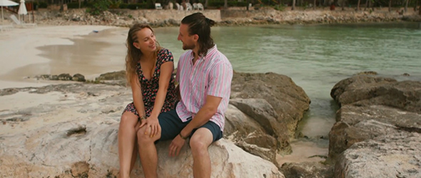 Ah qu’ils sont beaux les amoureux sur la plage! Longue vie à Marika et Édouard.