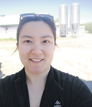 Les projets de recherche auxquels Béatrice Dupont-Fortin participe depuis la fin de sa session universitaire lui font parcourir des milliers de kilomètres pour visiter des fermes de différents secteurs autour de Québec. Photo : Gracieuseté de Béatrice Dupont-Fortin