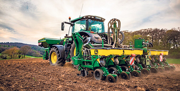 Selon les experts, le semis direct peut prendre un ou deux ans à démontrer des résultats probants mais à long terme, cette approche moins agressive au niveau du sol est nettement gagnante. Photo : Gracieuseté de John Deere