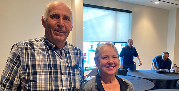 J.-Alain Laroche et Céline Bélanger, de la Ferme Rochalin, dans le Centre-du-Québec.