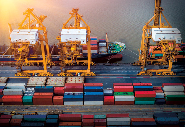 Les coûts encore élevés des conteneurs ont un effet sur le prix des produits destinés à l’exportation, rapporte le président-directeur général de Prograin, Alain Létourneau. Photo : Shutterstock