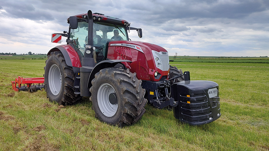 Le manufacturier McCormick a musclé ses tracteurs de série X7. Son modèle le plus puissant bénéficie désormais d’une motorisation de 240 chevaux. Photo : Gracieuseté de McCormick