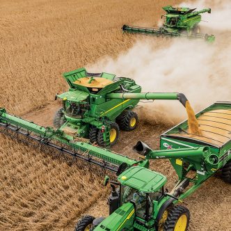 La technologie Combine Advisor de John Deere ajuste automatiquement les paramètres de récolte. Photo : Gracieuseté de John Deere
