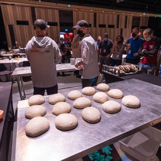 La première édition de Culture pain, qui s’est tenue en 2021, a rassemblé une centaine d’acteurs de la filière du pain, dont environ le tiers était des producteurs, selon Rudy Laixhay. Photo : Alain Blanchette