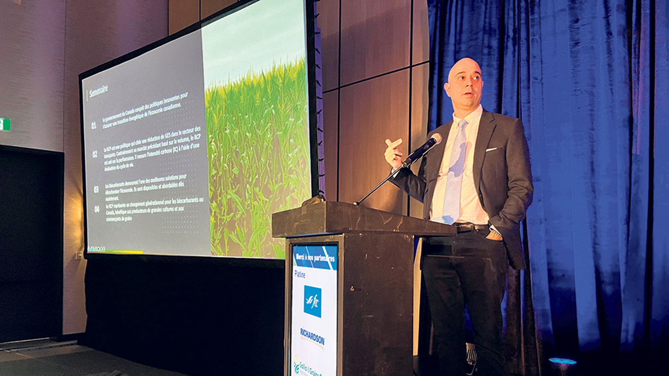 Douglas Dias, de Greenfield Global, anticipe une forte croissance de l’utilisation des biocarburants au Canada, notamment de l’éthanol à base de maïs. Photo : Martin Ménard/TCN