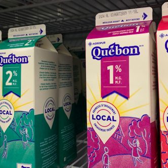 La Régie a refusé d’augmenter le prix du lait au détail le 1er février, comme l’ont d’abord demandé les laiteries, mais a consenti à une hausse le 1er mai. Photo : Caroline Morneau/Archives TCN