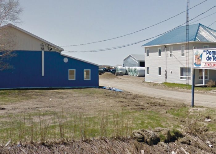 L’entreprise Les Pommes de terre du Témiscamingue est l’une des deux fermes que Québec Parmentier a acquises, en 2021, de Préval AG. Trois ans plus tard, elle est rachetée par le groupe appartenant à la famille Fontaine. Photo : Google Maps