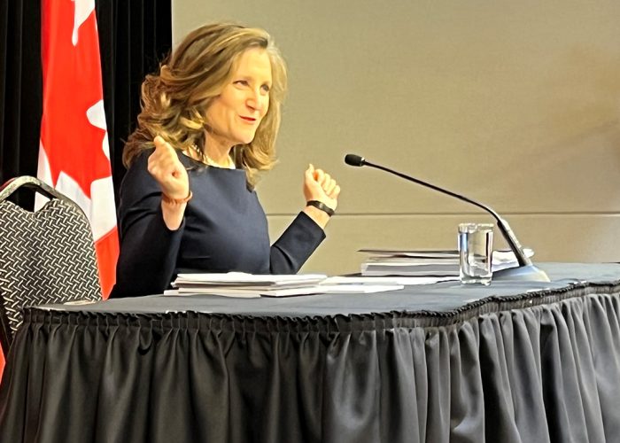 La vice-première ministre et ministre des Finances du Canada, Chrystia Freeland, avait peu à offrir aux agriculteurs dans son budget 2024. Photo : Martin Ménard / TCN
