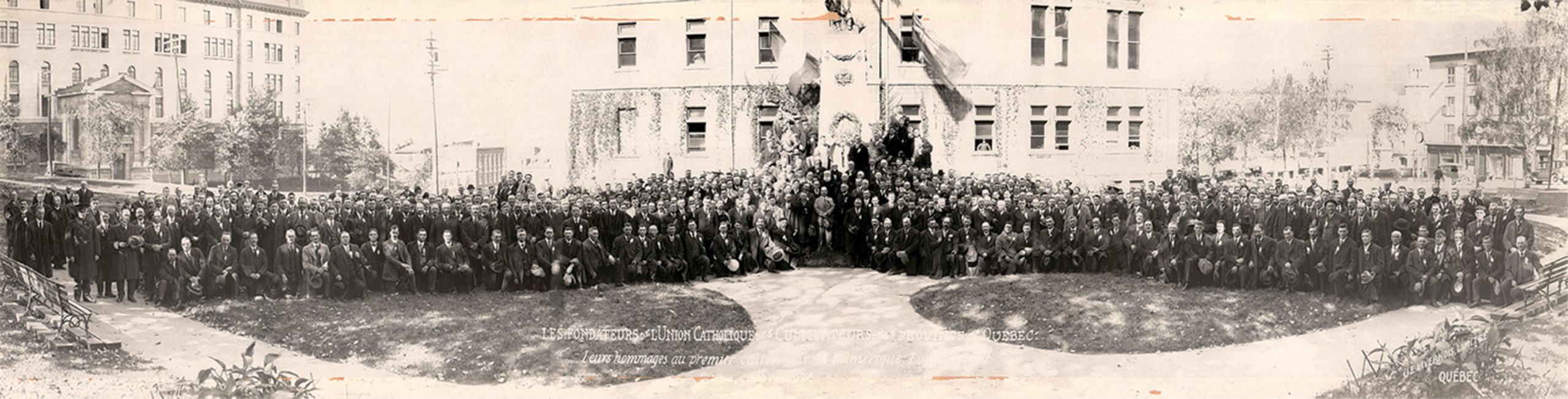 Photo prise lors du congrès fondateur de l’Union Catholique des Cultivateurs (UCC), le mercredi 1er octobre 1924, à Québec.